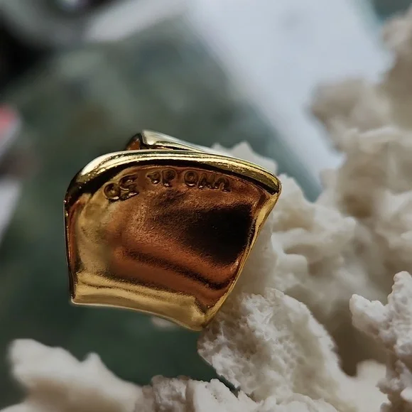 Uno De 50 Gold-Toned Ring - Picture 2 of 3